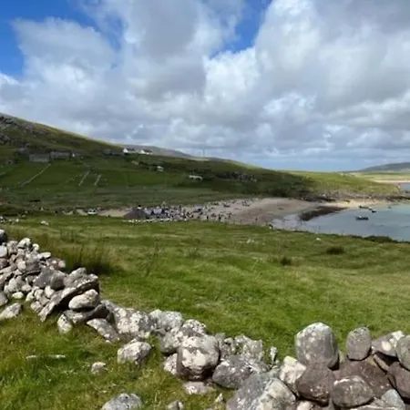 Shore Road, Achill Island Holiday home *